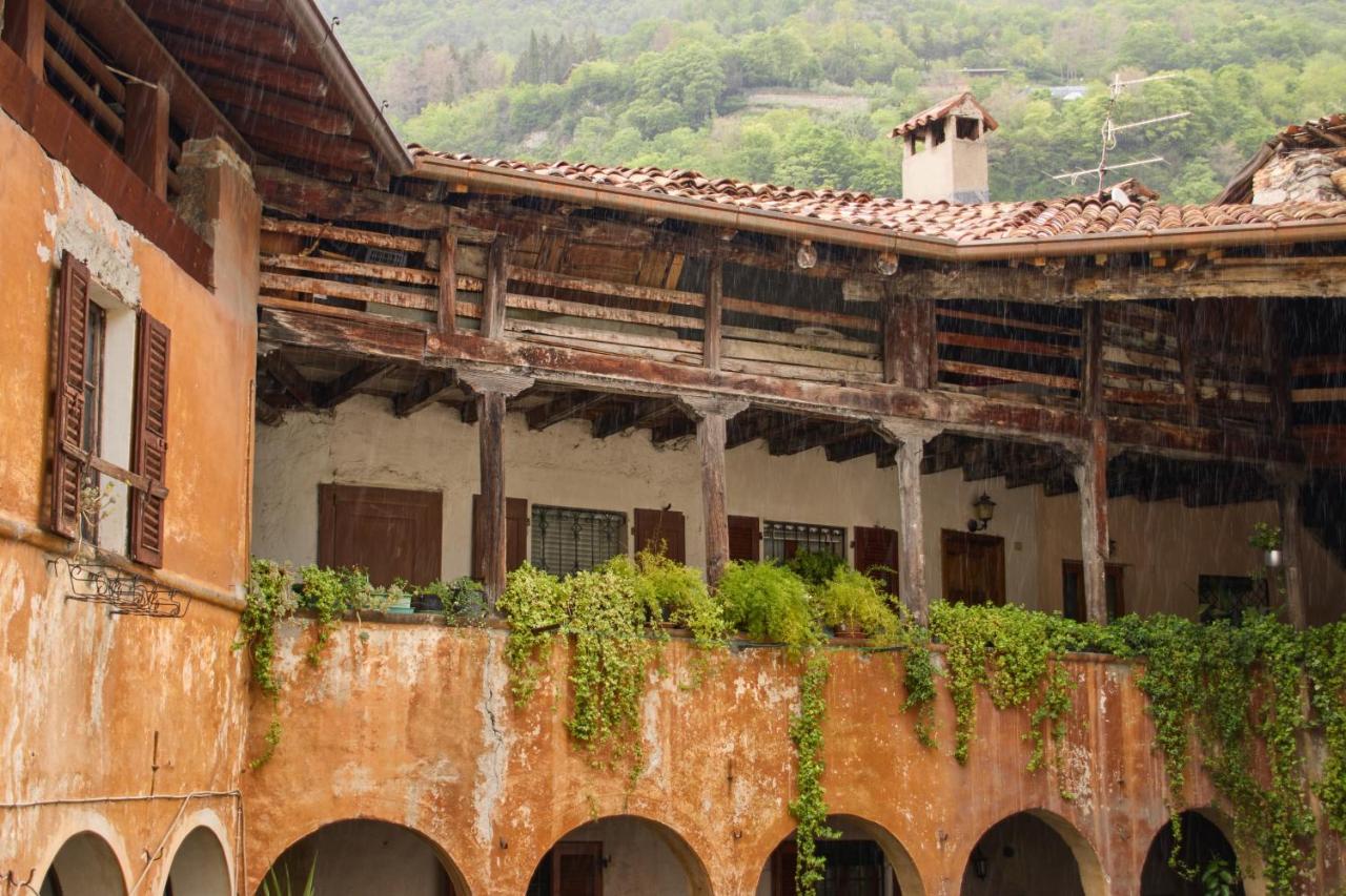 Charme Nel Borgo Di Bienno Di Design, Natura & Relax Exterior photo